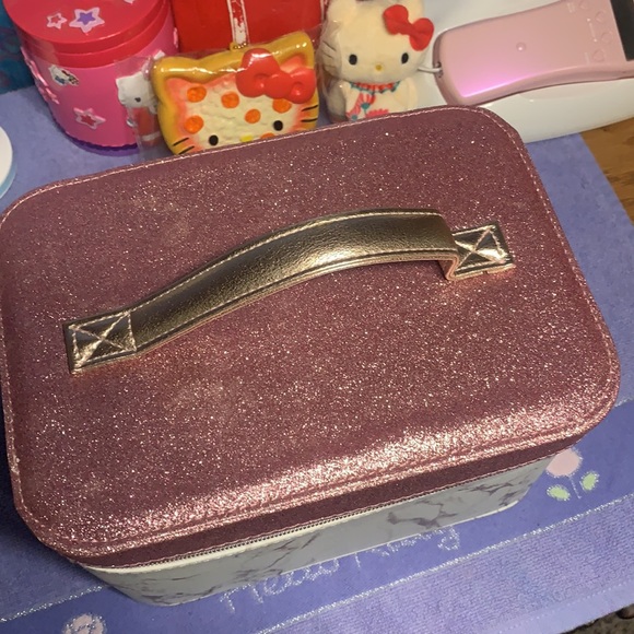 Makeup box - Picture 3 of 11